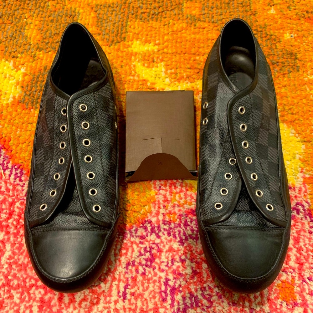 Men Louis Vuitton 9.5 Canvas Sneakers